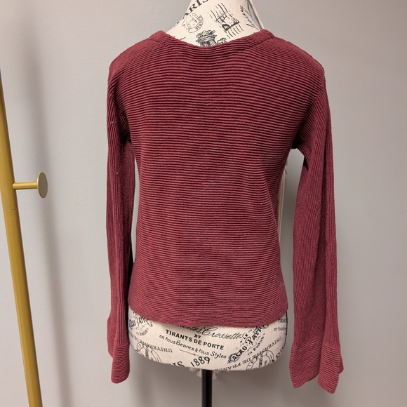 Free People Burgundy V-Neck Sweater Bell Sleeve Boho Small - Picture 3 of 8